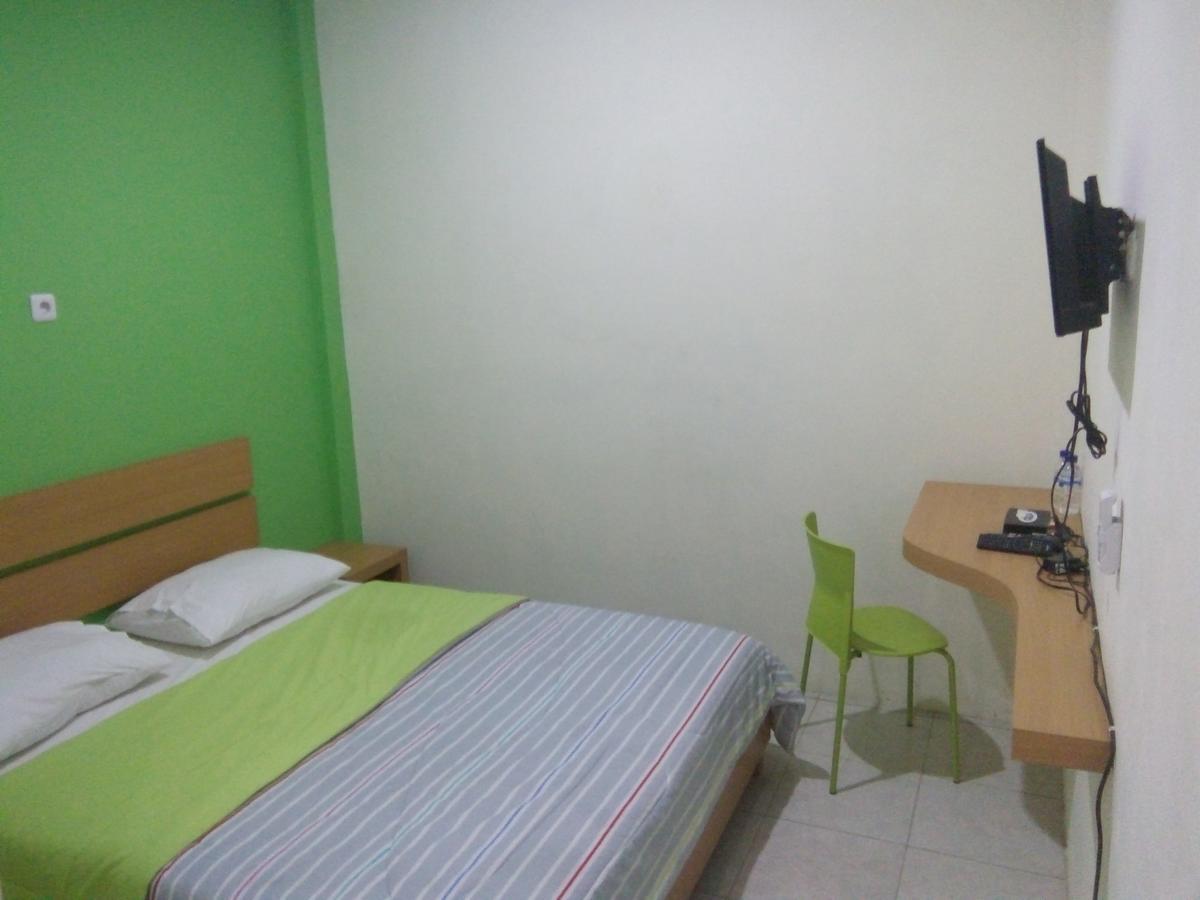Living Peace House Penginapan 2*