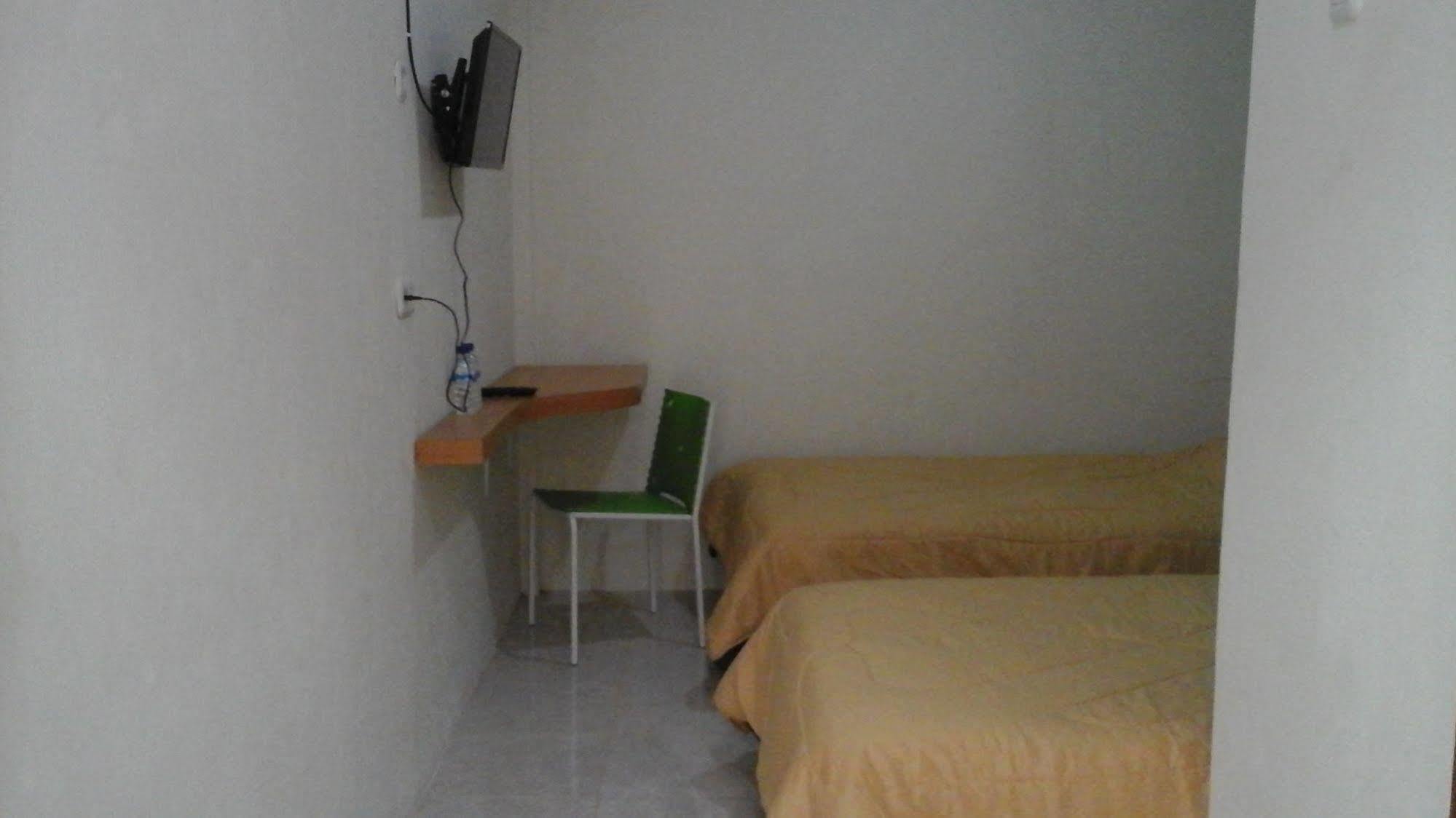 Living Peace House 2* Manado